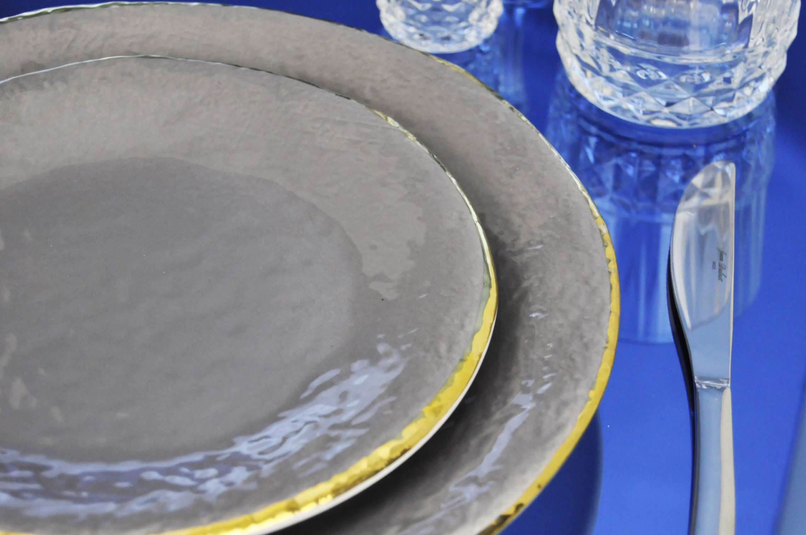ARCUCCI – PRETA ORO ROUND TRAY - Grey